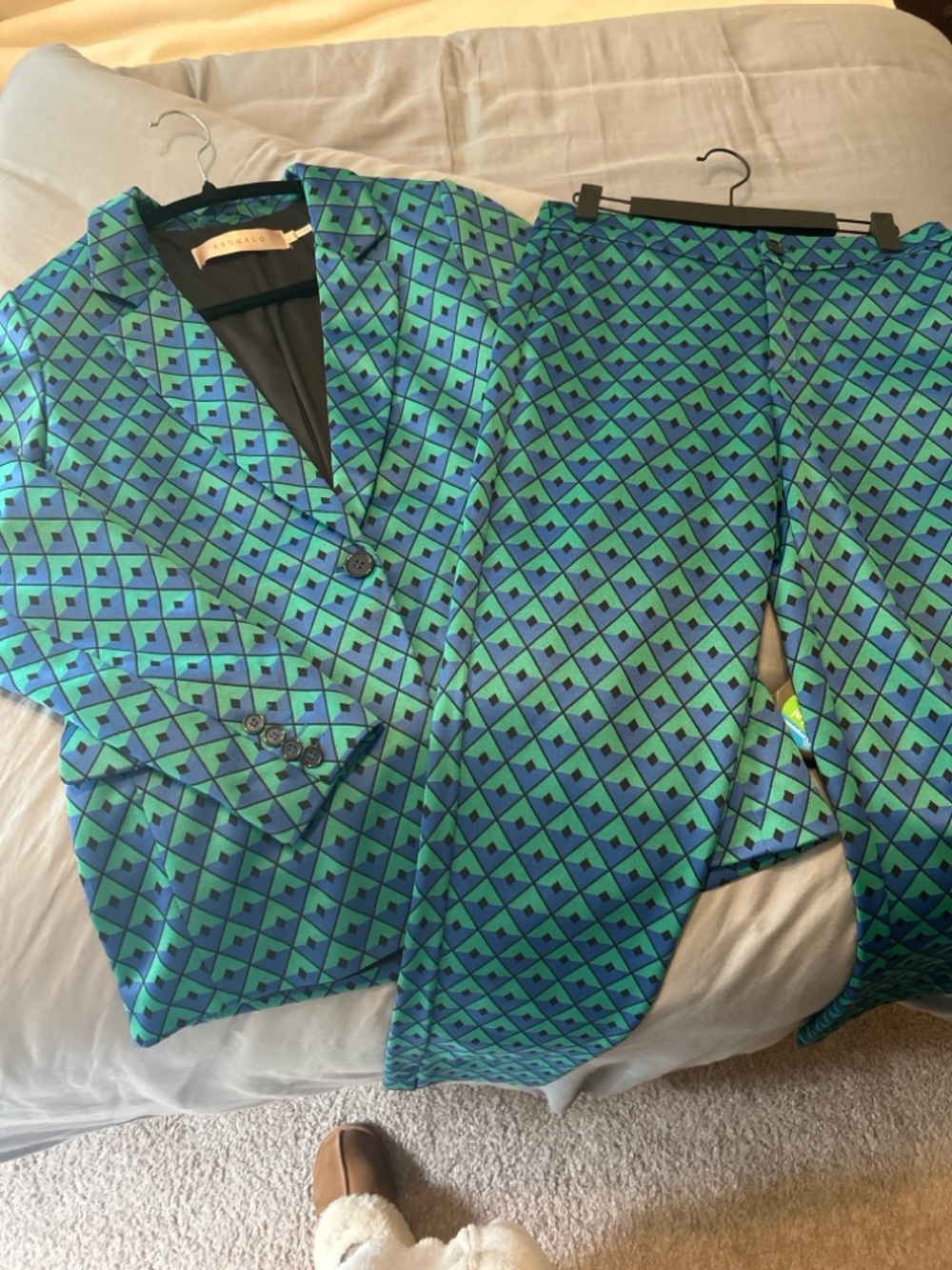 ESQUALO Teal & Blue Geometric Women's Blazer and Pants Suit - Picture 3 of 6